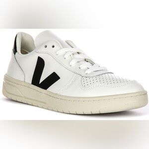 Veja V 10 Leather Lace Up Court Womens Sneakers White Black US 6